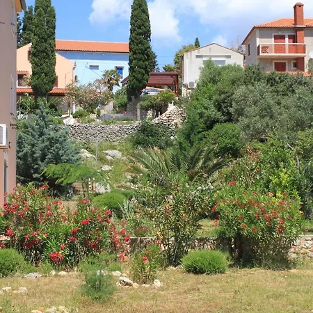 Appartement With A Parking Space Sveti Jakov, Losinj - 8011